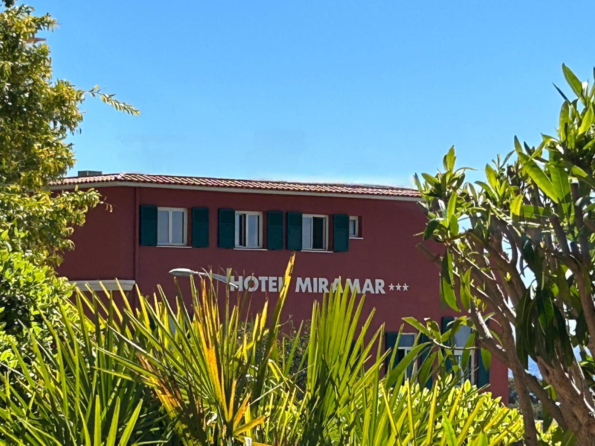 Hotel Miramar Cap-d'Ail Buitenkant foto